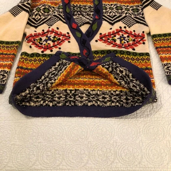 Vintage French Connection wool cardigan sweater. Size medium. - Picture 4 of 10